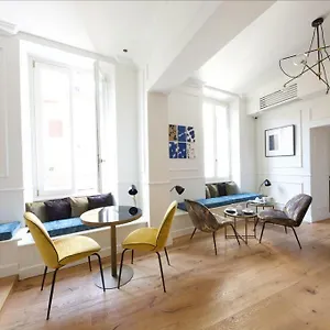 ** Bed and breakfast Parisii Luxury Relais Italia