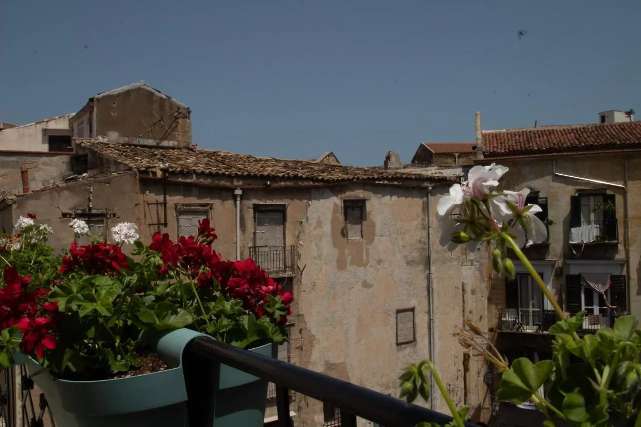 La Vucciria Di Guttuso Bed and Breakfast Palermo 0*,